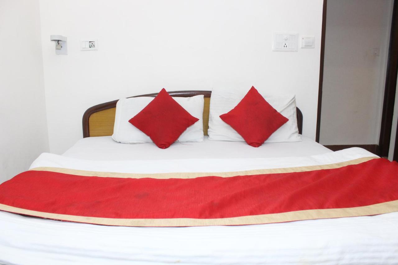 Hotel Dolls Inn Nainital Dış mekan fotoğraf