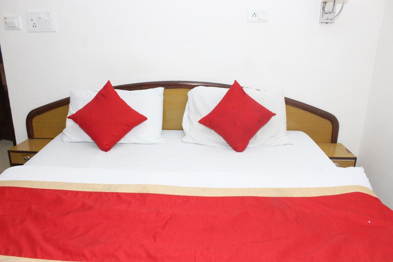 Hotel Dolls Inn Nainital Dış mekan fotoğraf
