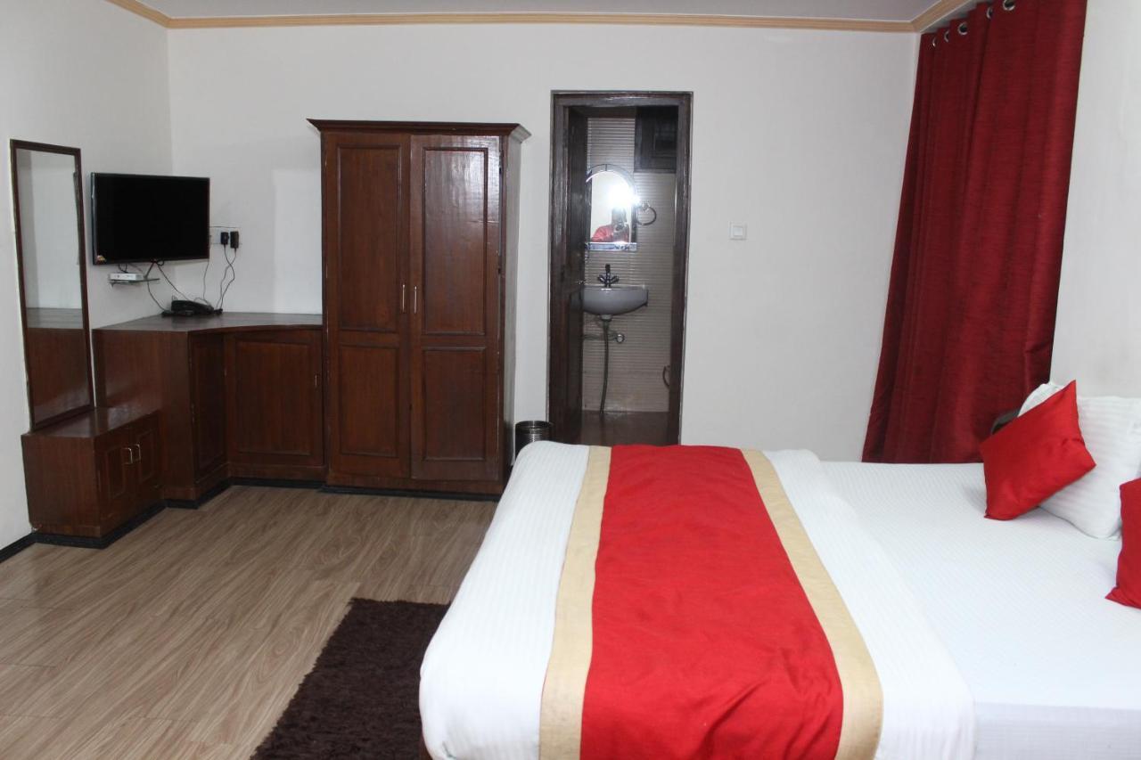 Hotel Dolls Inn Nainital Dış mekan fotoğraf